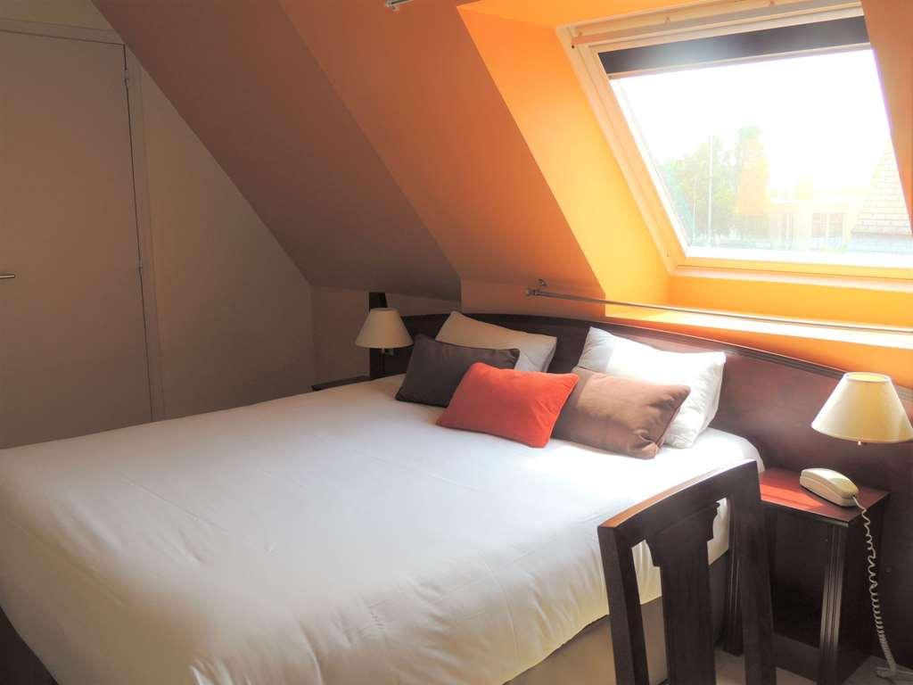 Hotel Crocus Caen Memorial Zimmer foto